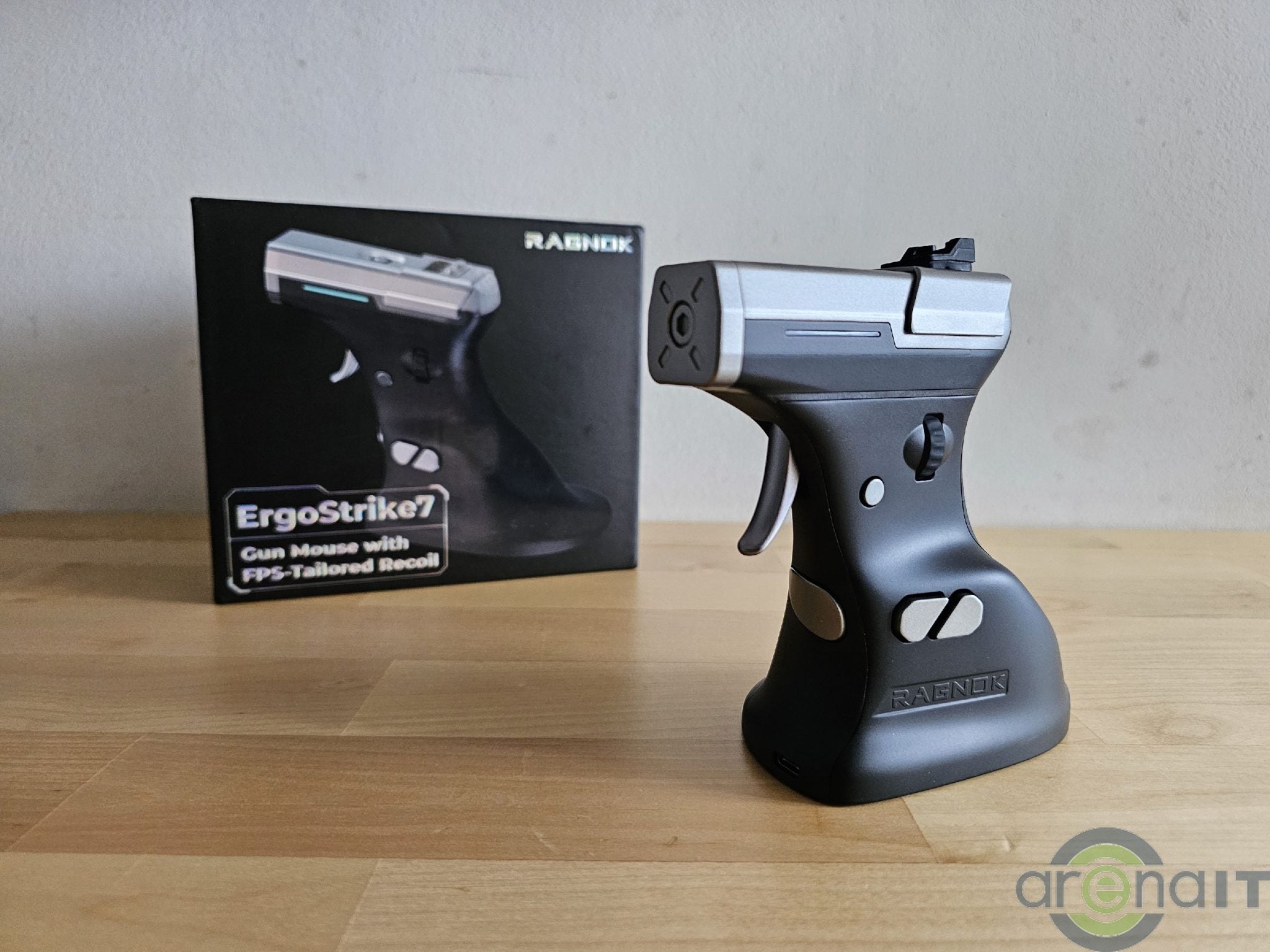 Ragnok ErgoStrike7 – mouse de gaming
dedicat shooterelor By Alex Voinica