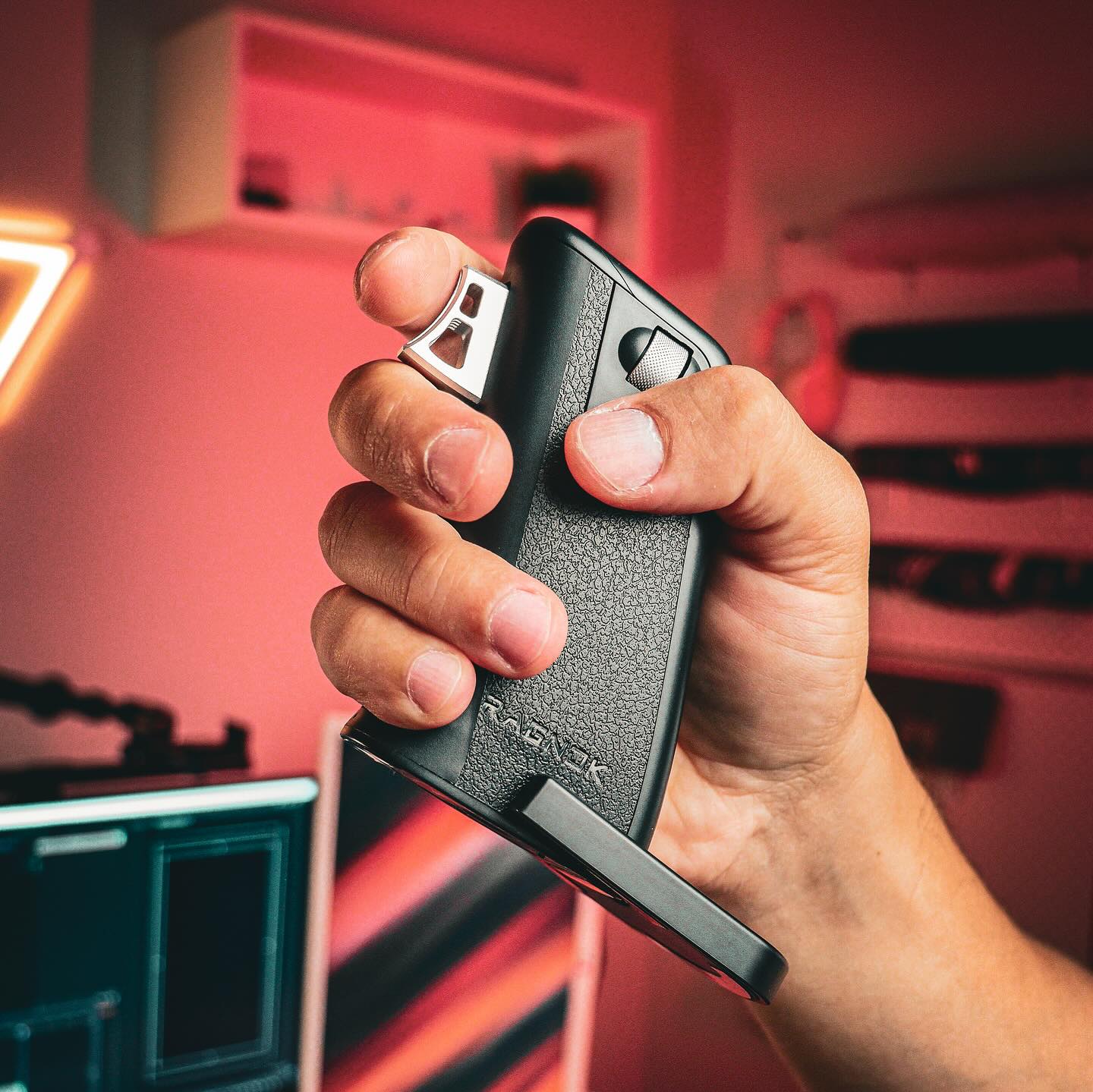 FireGrip: The Gun Mouse for Shooter Games - RAGNOK