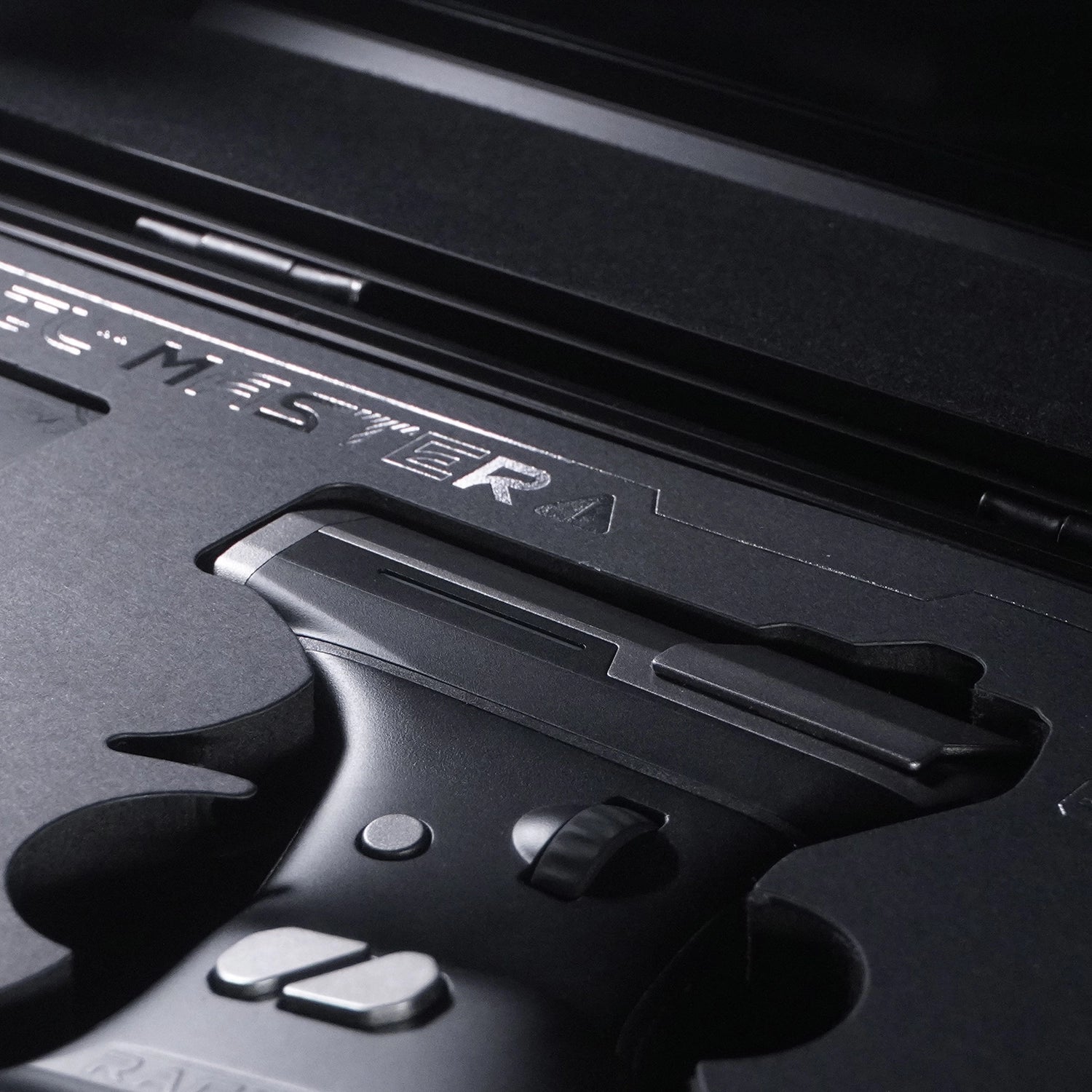 ErgoStrike7 Armory Case Limited Edition: Tactical Gift Kit for FPS Gamers - RAGNOK