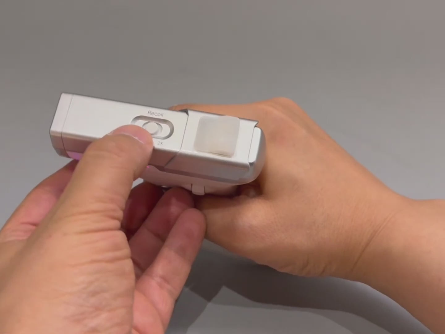 ErgoStrike7: 次世代FPSゲーミングマウス リコイル搭載